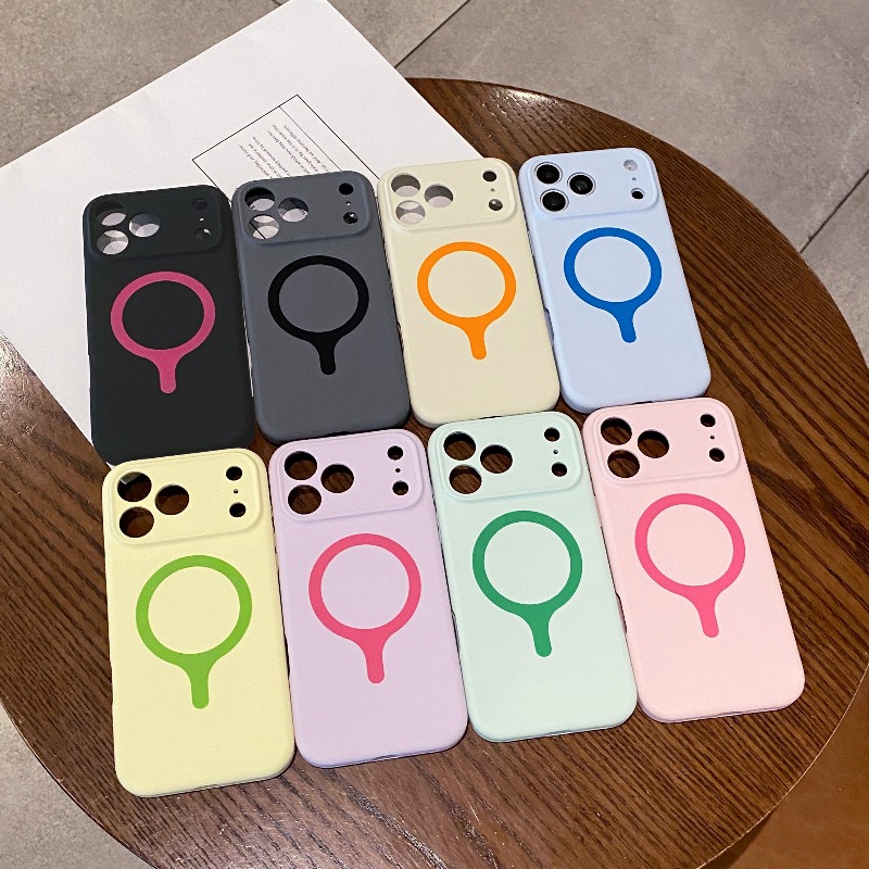 Luxury Smooth Liquid Silicone  - огляд і ціна Liquid Silicone Magnetic Phone Case